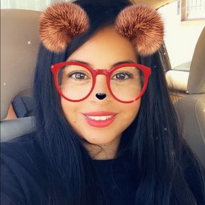 Meet your Posher, Zenobia